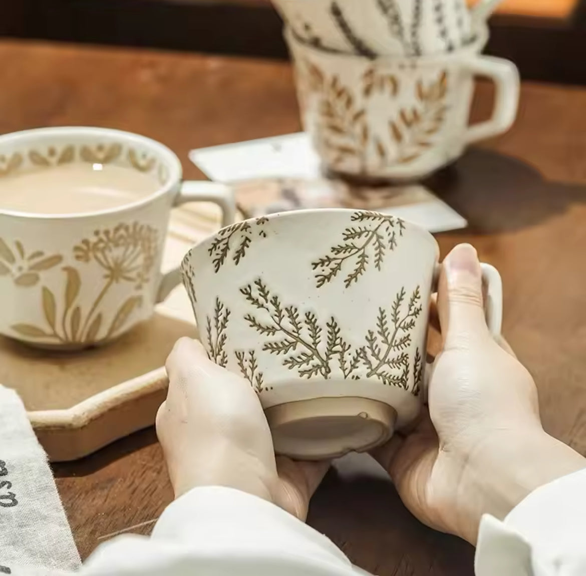 Caneca em Cerâmica Botânica Nórdica – 350ml