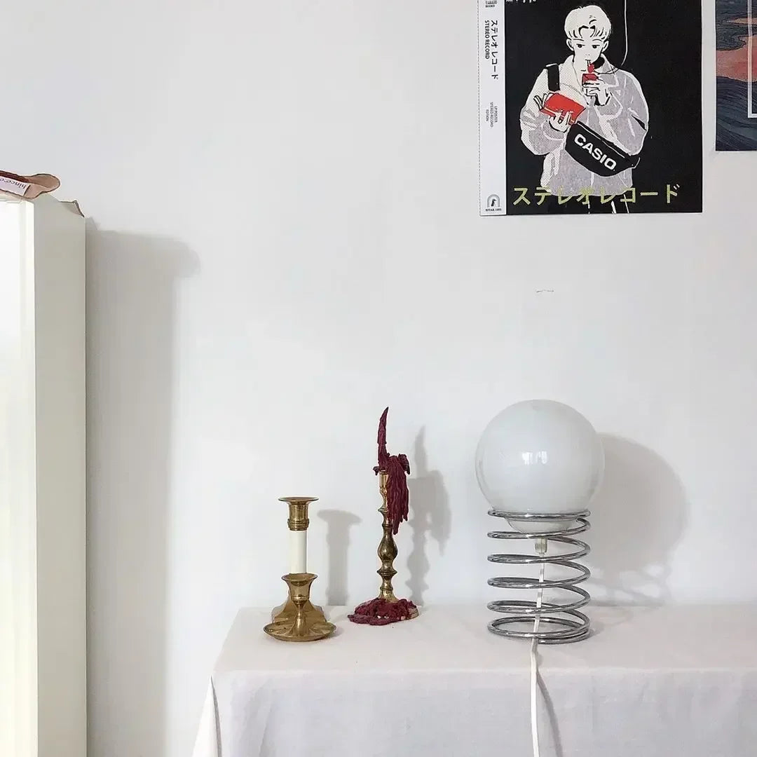 Candeeiro de Mesa em Vidro Mola Mobiliário Bauhaus