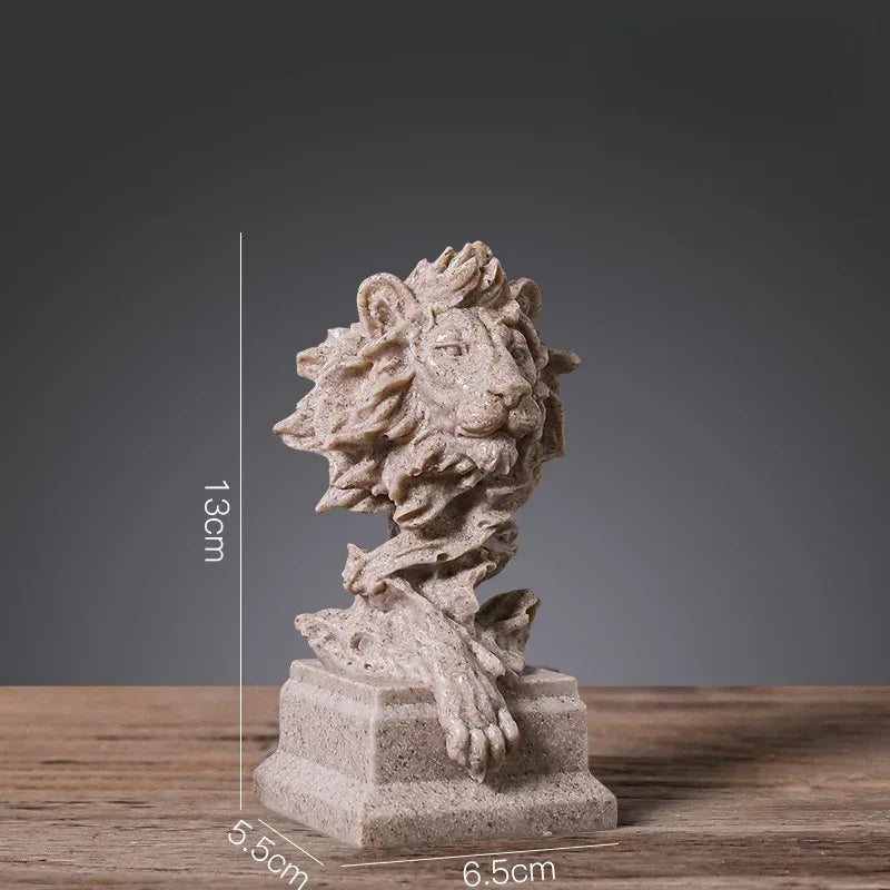 Elegante Escultura de Leão em Resina