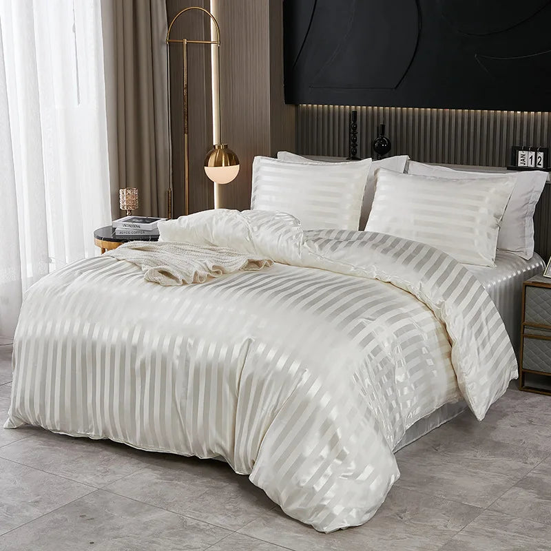 Luxuoso Conjunto de Roupa de Cama em Cetim às Riscas