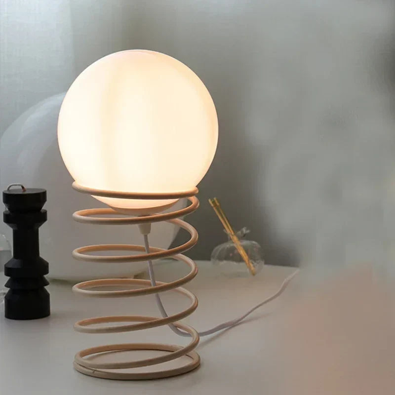 Candeeiro de Mesa em Vidro Mola Mobiliário Bauhaus