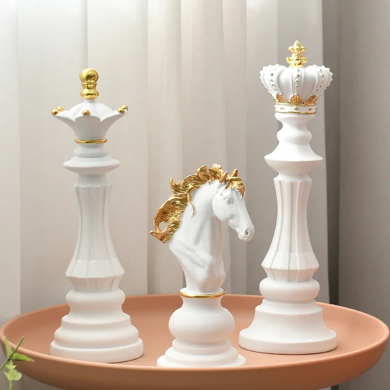 Elegantes Esculturas de Xadrez em Resina