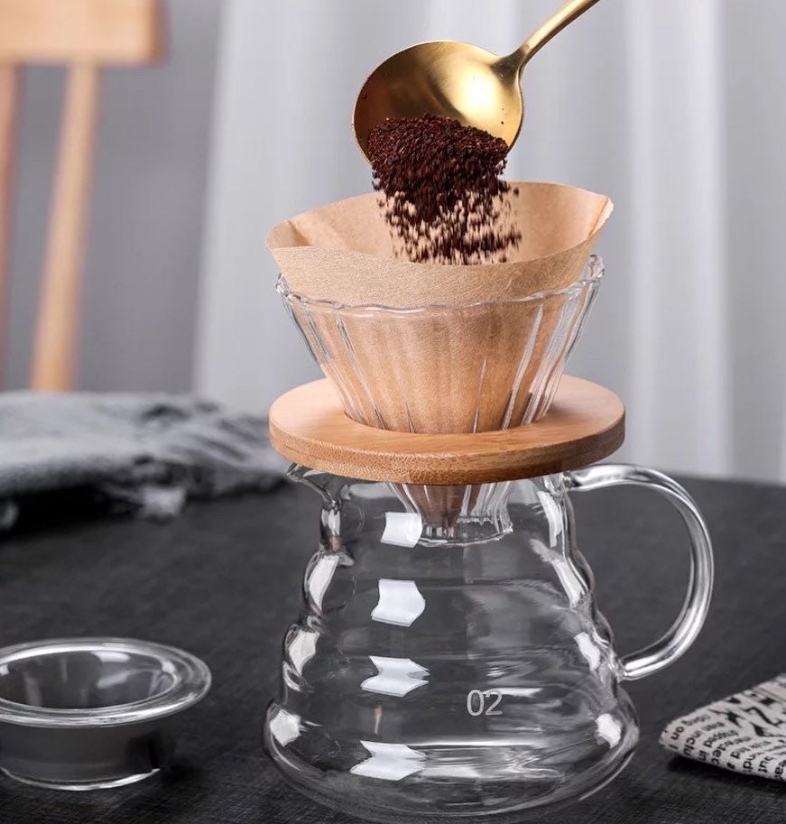 Conjunto de Dripper de Café em Vidro Hario V60 – 500ml