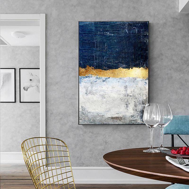 Tela Abstrata em Azul-Marinho e Dourado