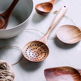 Conjunto de Utensílios de Cozinha em Madeira Natural – 7 Peças