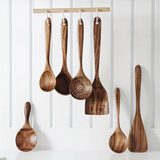 Conjunto de Utensílios de Cozinha em Madeira Natural – 7 Peças