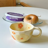 Caneca em Cerâmica Pintada à Mão Flora – 250ml
