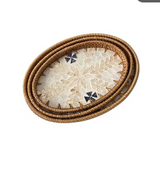 Tabuleiro de Servir Oval Luxe em Rattan e Madrepérola