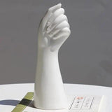 Jarra Nórdica em Forma de Mão
