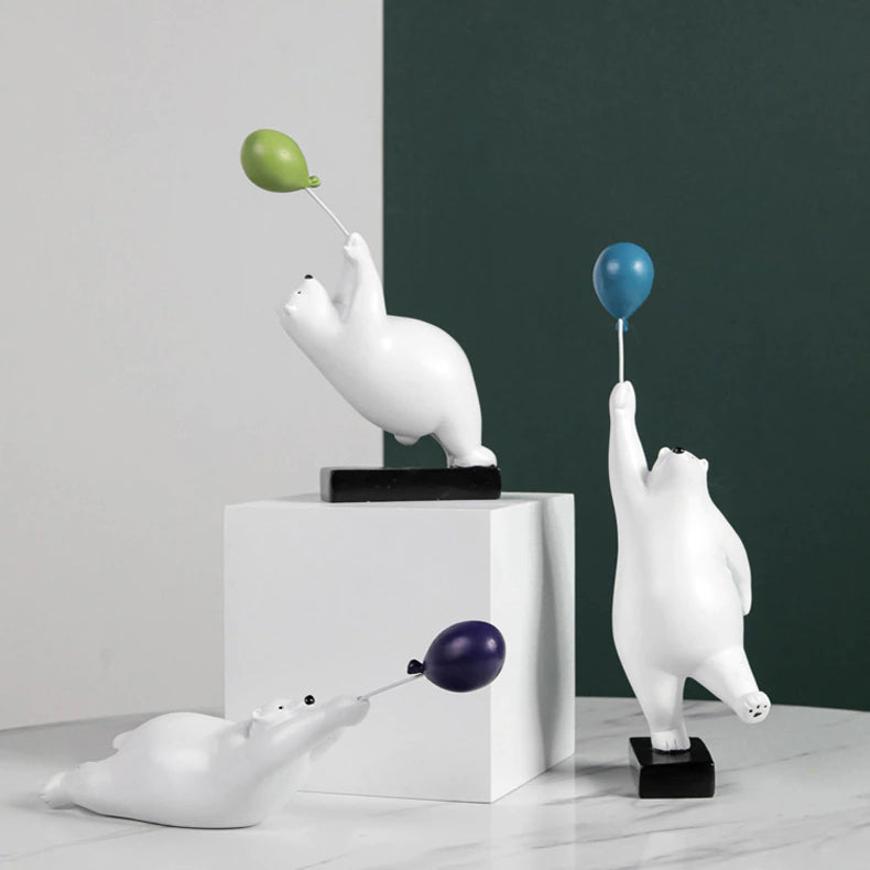 Escultura de Urso Polar com Balão Nanu