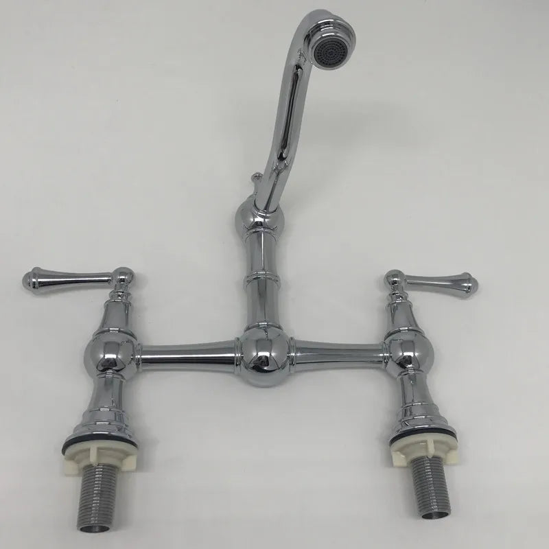 Elegante Torneira de Cozinha Giratória