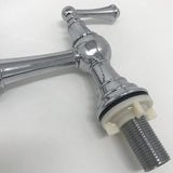 Elegante Torneira de Cozinha Giratória