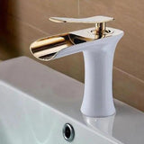 Torneira de Lavatório Monocomando em Cascata