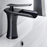 Torneira de Lavatório Monocomando em Cascata