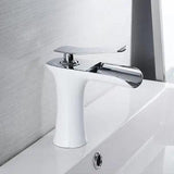 Torneira de Lavatório Monocomando em Cascata