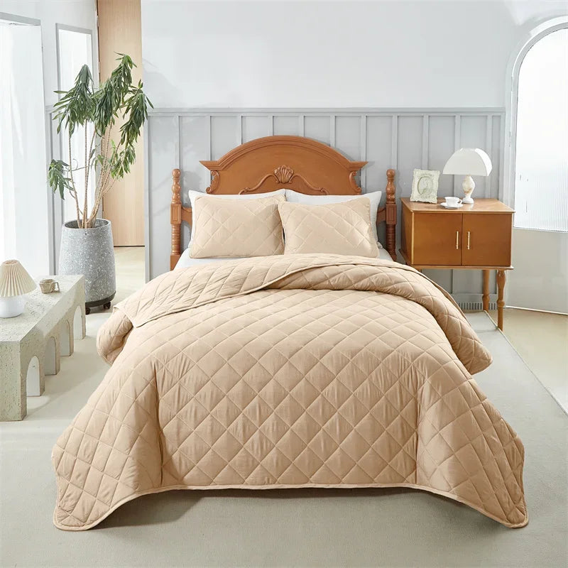 Elegante Conjunto de Colcha Acolchoada