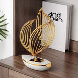 Elegante Escultura Abstrata em Cerâmica