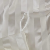 Luxuoso Conjunto de Roupa de Cama em Cetim às Riscas