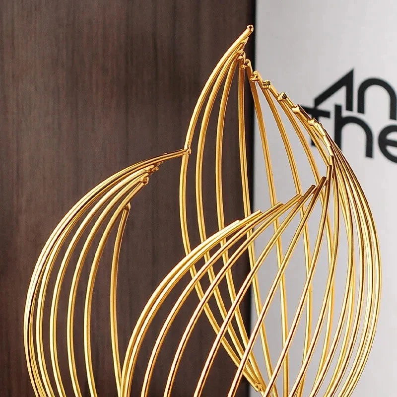 Elegante Escultura Abstrata em Cerâmica