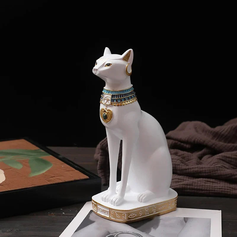 Escultura de Gato do Antigo Egito Bastet