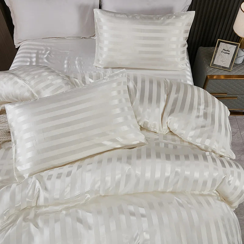 Luxuoso Conjunto de Roupa de Cama em Cetim às Riscas