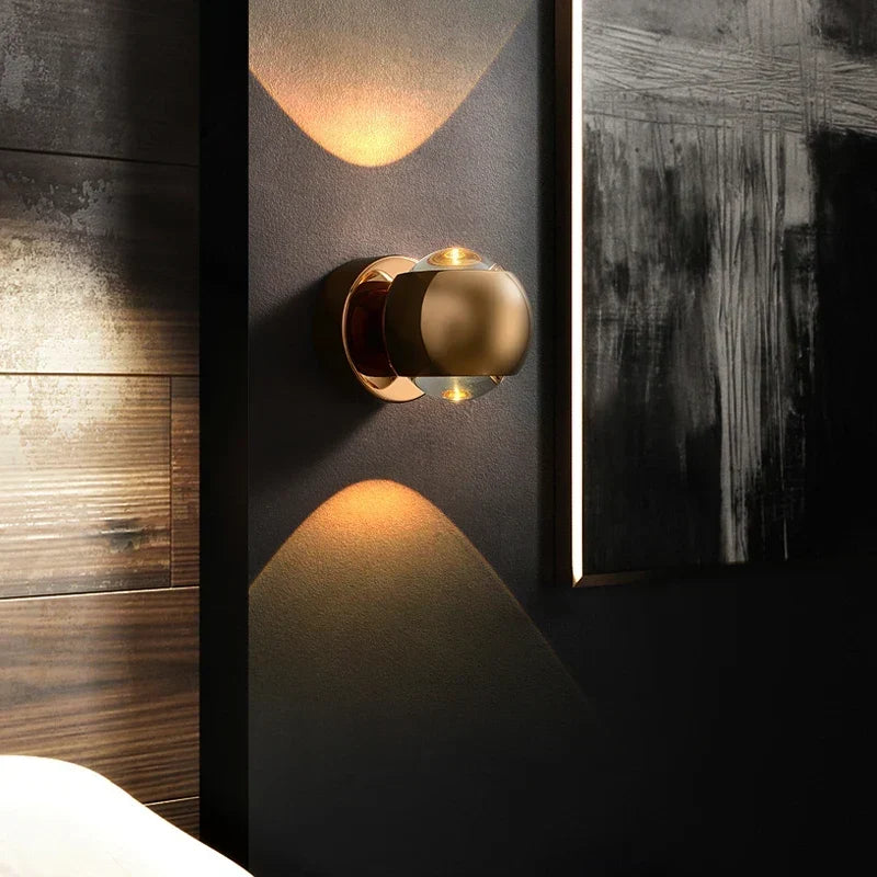 Candeeiro de Parede LED Moderno em Latão