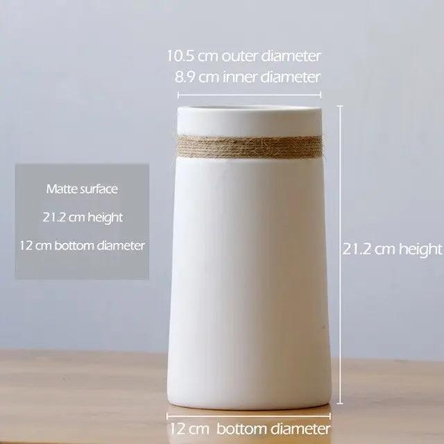 Jarra Branca Moderna com Corda de Cânhamo