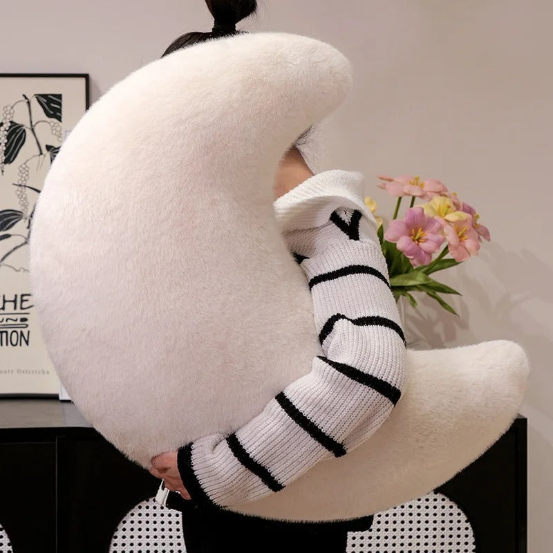 Almofada de Peluche Lua Crescente – Macia e Aconchegante