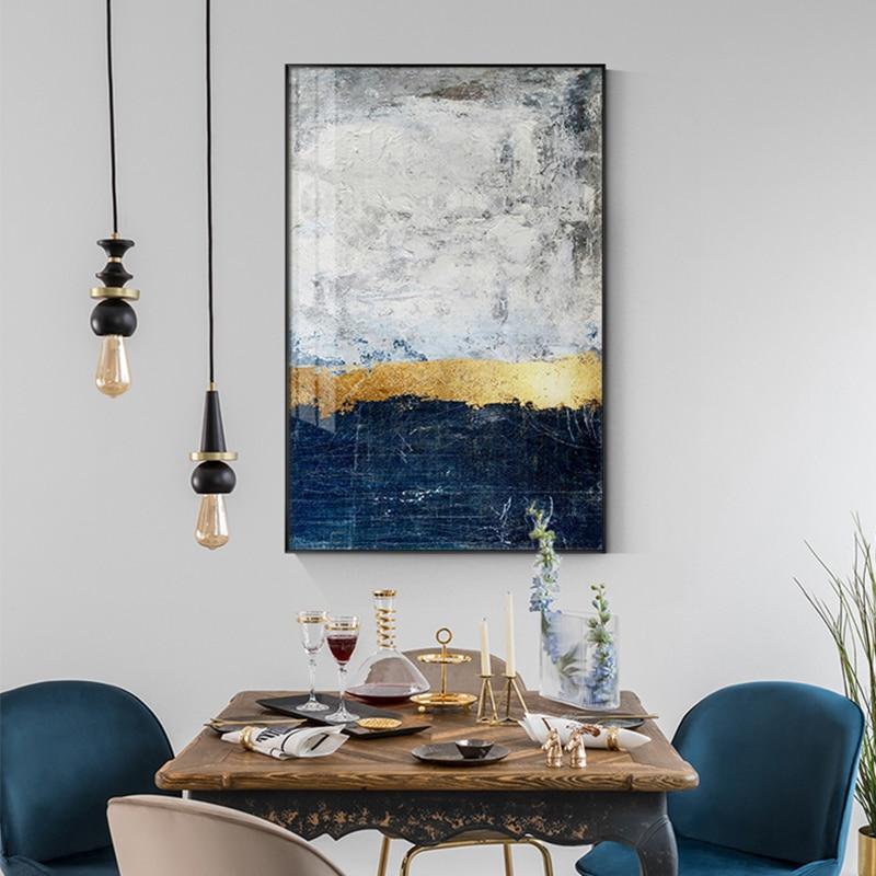 Tela Abstrata em Azul-Marinho e Dourado